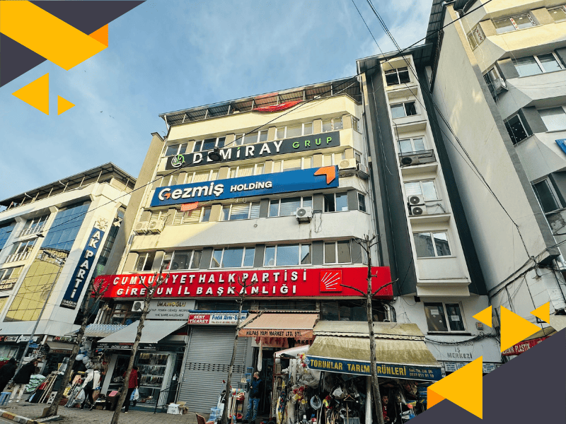 DORA'DAN YOĞUN YAYA TRAFİĞİNDE KİRALIK DÜKKAN!