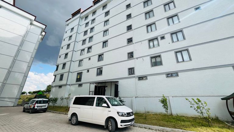 MEVA YAPI'DA SİTE İÇERİSİNDE GENİŞ VE MODERN 2+1 KİRALIK DAİRE