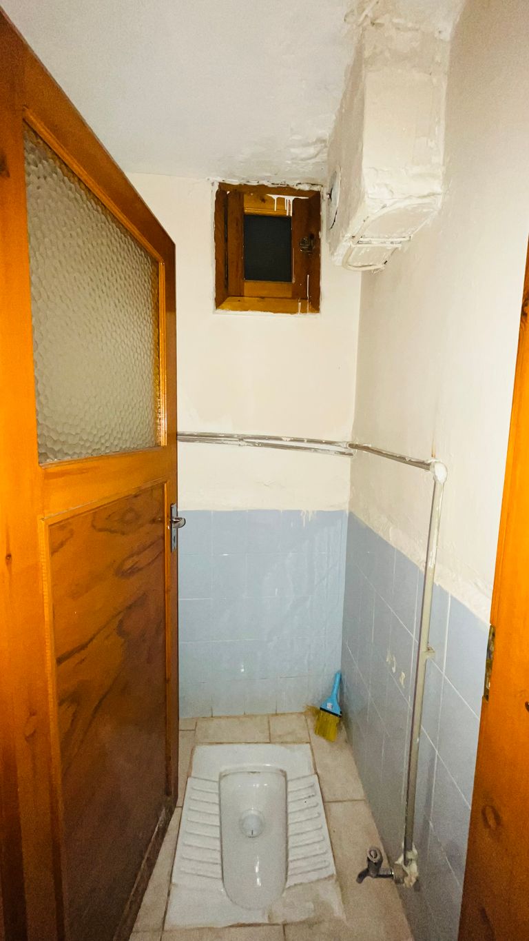 BAYBURT MERKEZ’DE, YURTİÇİ KARGO ARKASINDA 1+1 KİRALIK DAİRE!