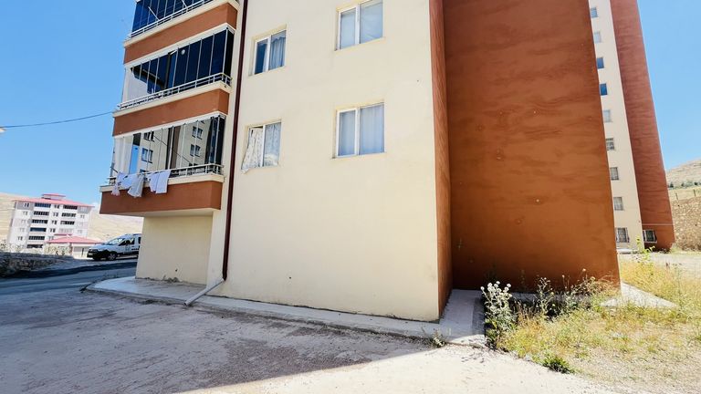 MERKEZİ KONUMDA 110 M² TİCARİ DEPO FIRSATI – ESENTEPE