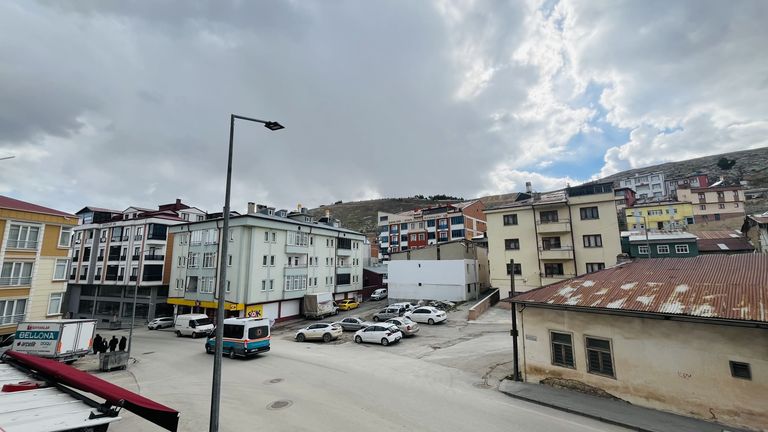 DORA - ŞİNGAH MAHALLESİ MERKEZ NOKTADA 3+1 KİRALIK DAİRE