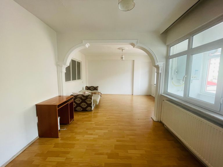 GÜMÜŞHANE MERKEZDE, PRESTİJLİ KONUMDA 2+1 KİRALIK DAİRE