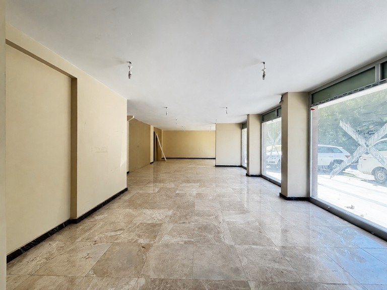 DORA'DAN FIRSAT 700m² PRESTİJLİ KONUMDA DEPOLU VE BAHÇELİ İŞYERİ