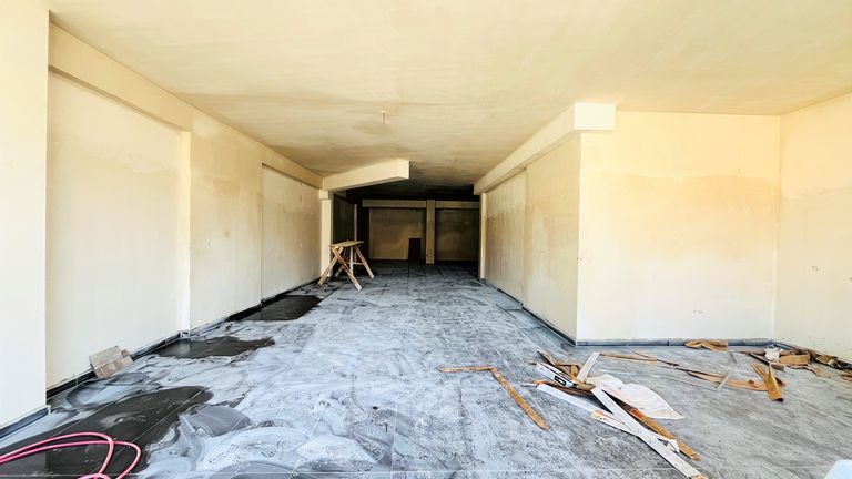 ŞEHRİN MERKEZİNDE 200 M² SATILIK SIFIR DÜKKAN