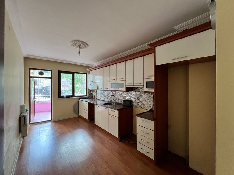 ŞEHRİN KALBİNDE YAŞAM , DEĞERLİ BİR YATIRIM! 3+1 SATILIK DAİRE