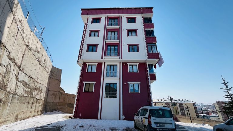 DORA - ÖNÜ TAMAMEN AÇIK ŞEHİR MANZARALI LÜKS 2+1 DAİRE