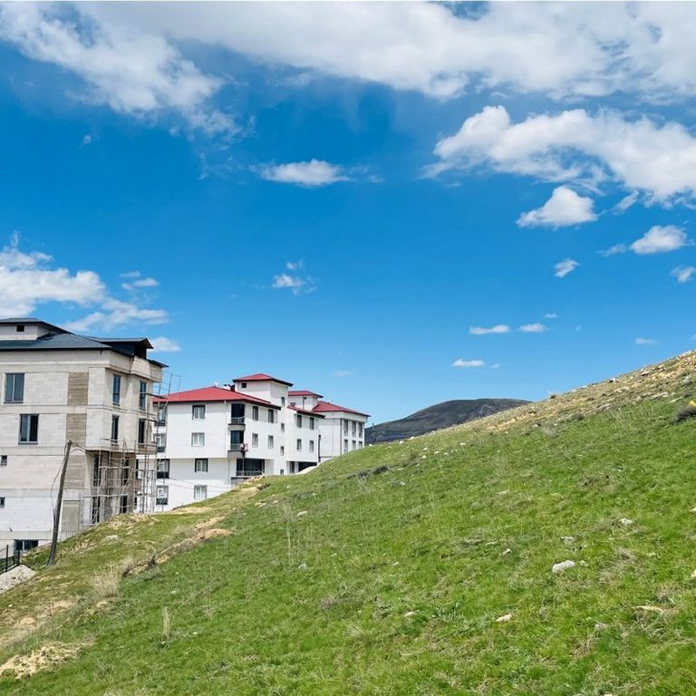 0,30 KURULUM 3,5 KAT İMAR, İŞLEK LOKASYON PANOROMİK MANZARA