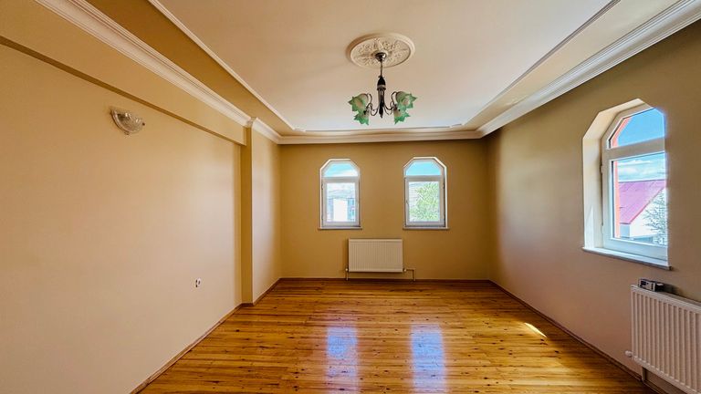 DORA - ESENTEPE MAHALLESİ 3+1 AİLE APARTMANI