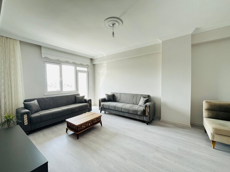 BAYBURT ÜNİVERSİTESİ’NİN TAM KARŞISINDA 1+1 FUL EŞYALI KONSEPT KİRALIK DAİRE