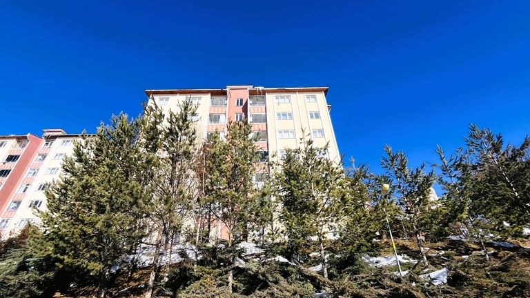 DORA - ÖNÜ AÇIK GÜNEY CEPHE TOKİ KALİTESİNDE 3+1 SATILIK DAİRE