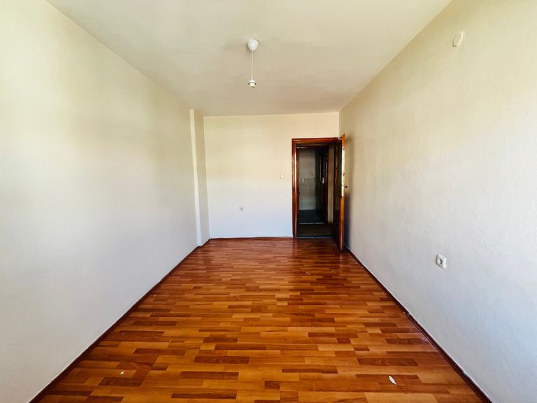 ÇARŞININ KALBİNDE GENİŞ VE FERAH 3+1 KİRALIK DAİRE