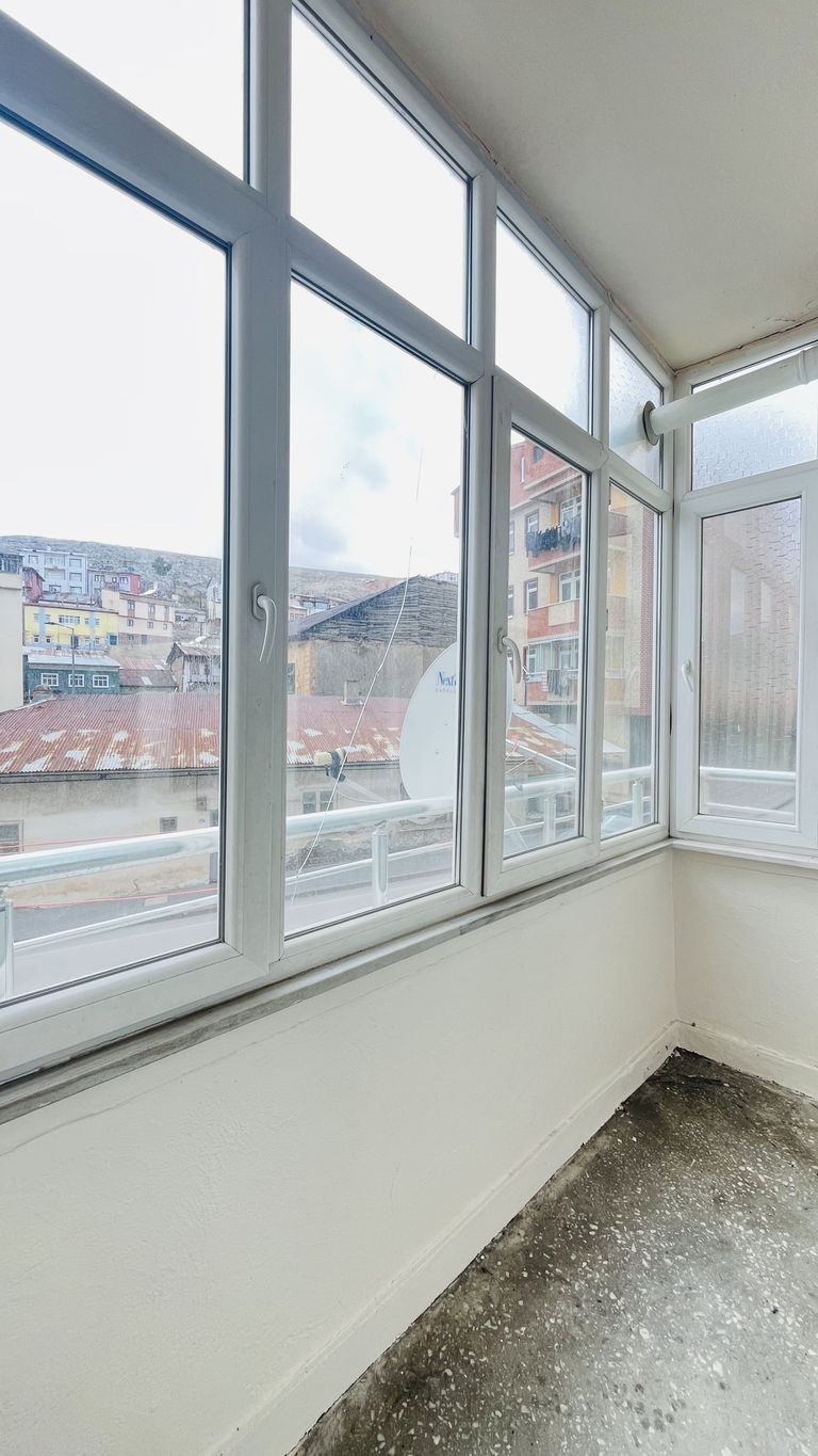 DORA - ŞİNGAH MAHALLESİ MERKEZ NOKTADA 3+1 KİRALIK DAİRE
