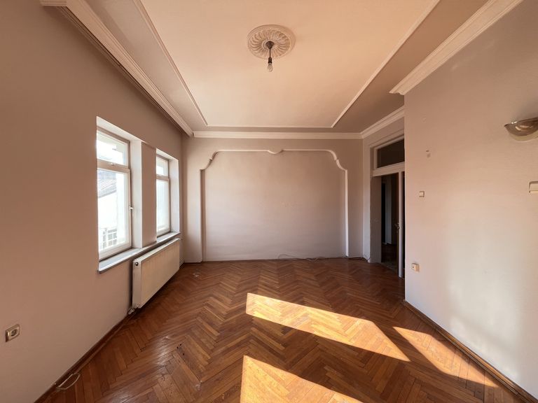 DORA'DAN ŞEHİR MERKEZİNDE FIRSAT GENİŞ 3+1 DAİRE