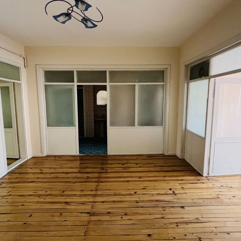 MERKEZİ KONUMDA, FERAH VE KULLANIŞLI 2+1 DAİRE KİRALIK!
