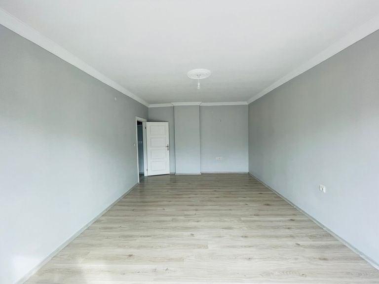 ŞEHRİN MANZARALI KÖŞESİNDEN SATILIK 3+1 DAİRE