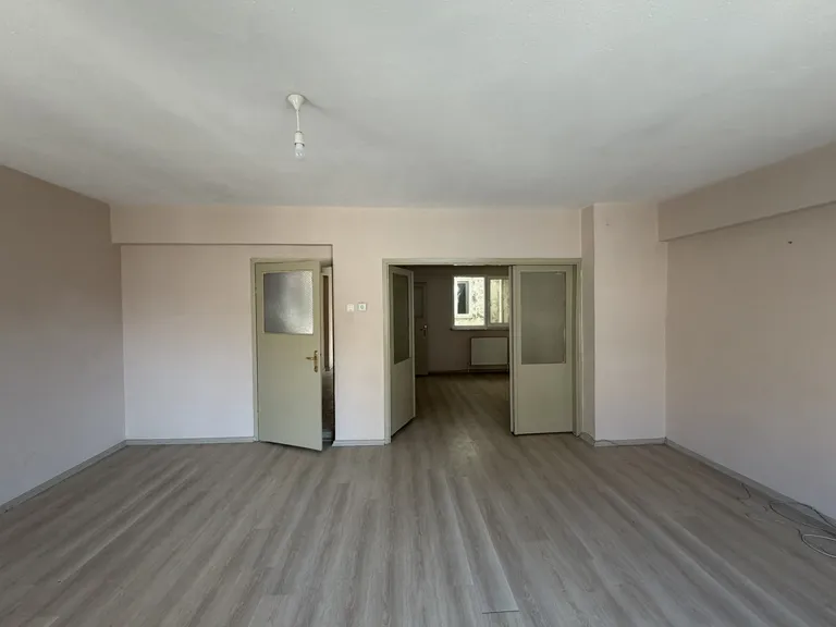 DORA - GEMLİK MEYDANI VE SAHİLE YAKIN, SATILIK 3+1 DAİRE
