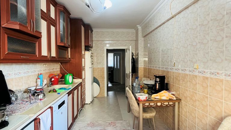 GENÇOSMANDA ARA KAT 3+1 SATILIK GENİŞ DAİRE