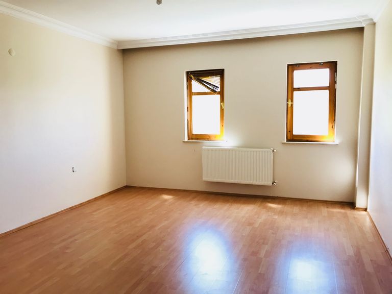 BAYBURT GENÇOSMAN MAH. YILDIZ KENT SİTESİNDE 3+1 KİRALIK DAİRE