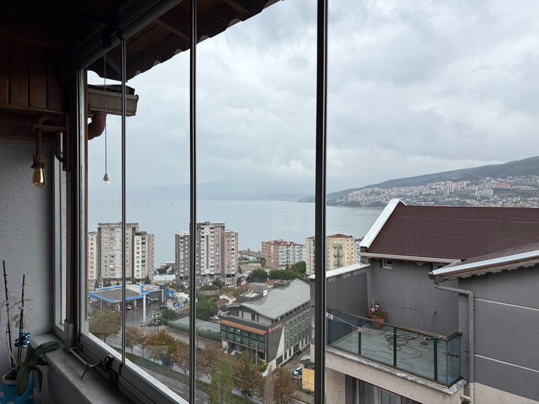 GEMLİKTE HER DETAYI DÜŞÜNÜLMÜŞ DENİZ MANZARALI LÜKS DUBLEKS