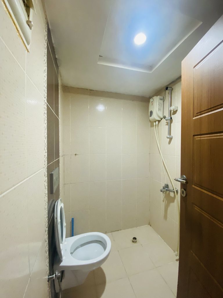 DORA'DAN KAVAKLAR MAHALLESİNDE GENİŞ VE FERAH 4+2 SATILIK DAİRE !