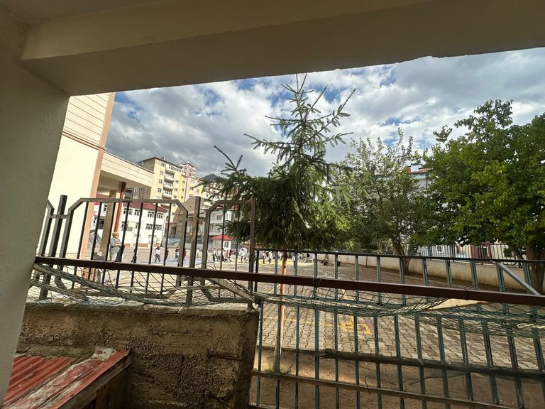 DORADAN HER ŞEY AYAĞINIZIN ALTINDA 2+1 KİRALIK DAİRE