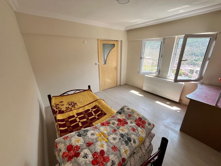 MÜTHİŞ ŞEHİR MANZARALI 1+1 KİRALIK DAİRE