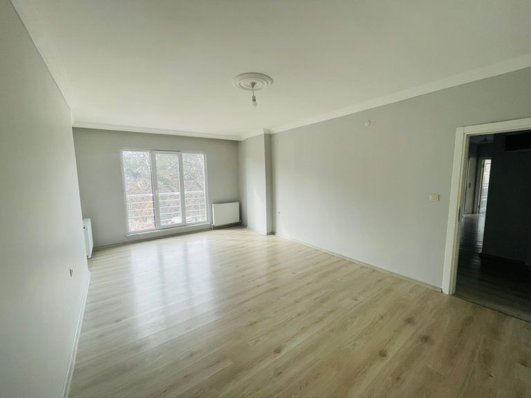 ŞEHRİN MANZARALI KÖŞESİNDEN SATILIK 3+1 DAİRE