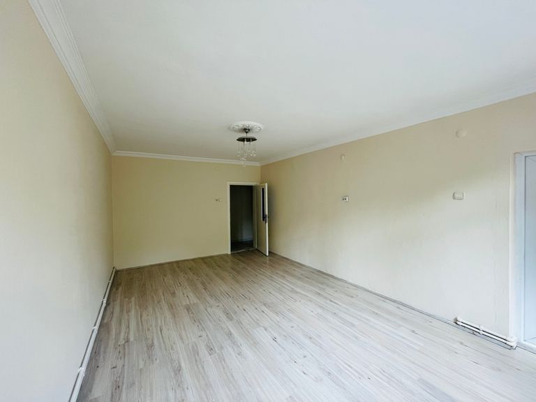 OKULLARA YAKIN MERKEZİ KONUMDA 2+1 KİRALIK DAİRE