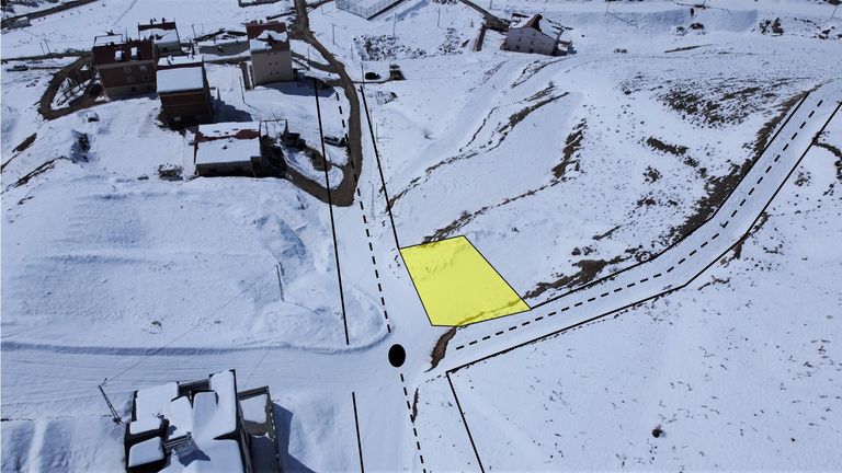 DORA - ERENLİ MEVKİİNDE KÖŞE PARSEL, 466 M² FIRSAT ARSA