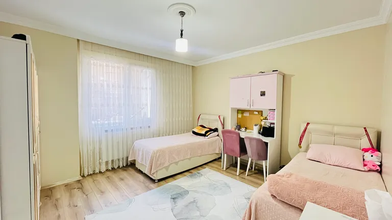 DORA - KÖŞKAYAĞI MEVKİİNDE 180M2 ULTRA GENİŞ TERASLI 3+1 DAİRE