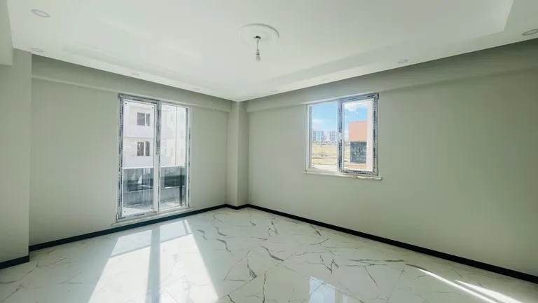 ŞİNGAH MAHALLESİ SIFIR YERDEN ISITMALI 2+1 KİRALIK DAİRE