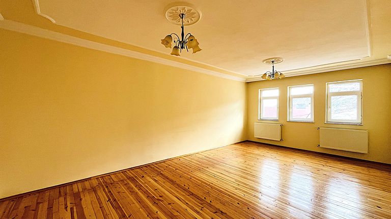 GENÇOSMAN MAHALLESİNDE GÜNEY CEPHE GENİŞ 3+1 KİRALIK DAİRE