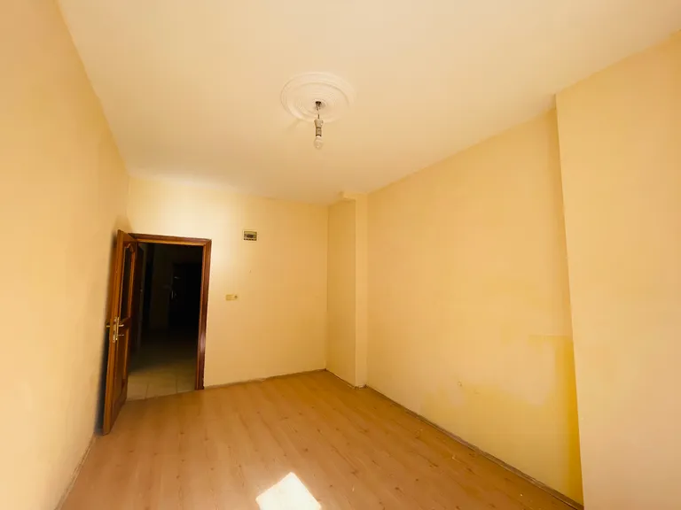 ÇARŞININ GÖBEĞİNDE 2+1 KİRALIK DAİRE