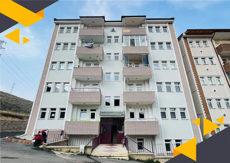 GENÇOSMAN MAHALLESİNDE GÜNEY CEPHE GENİŞ 3+1 KİRALIK DAİRE