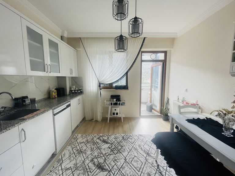 DORA'DAN MANZARALI RAHAT OTURUMA SAHİP SATILIK 3+1 DAİRE