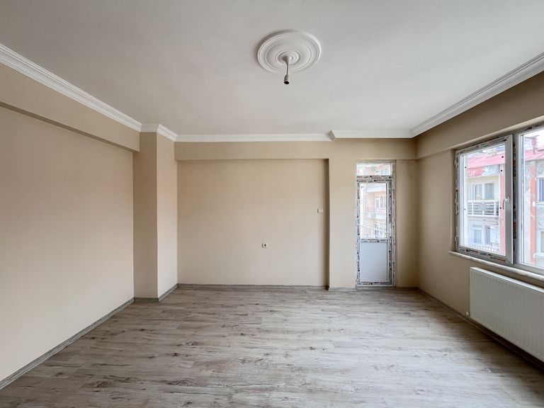 DORA'DAN HACIHÜSEYİN MAHALLESİ'NDE 2+1 SATILIK DAİRE