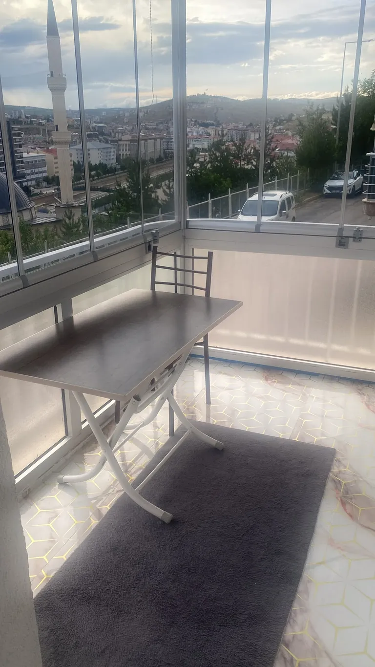 DORA- ZAHİT MAHALLESİNDE ÇORUH MANZARALI 3+1 SATILIK DAİRE