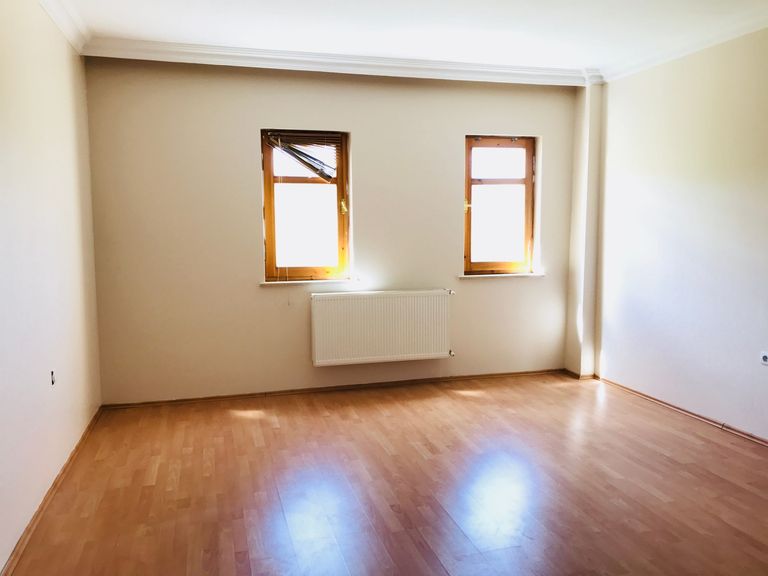 BAYBURT GENÇOSMAN MAH. YILDIZ KENT SİTESİNDE 3+1 KİRALIK DAİRE