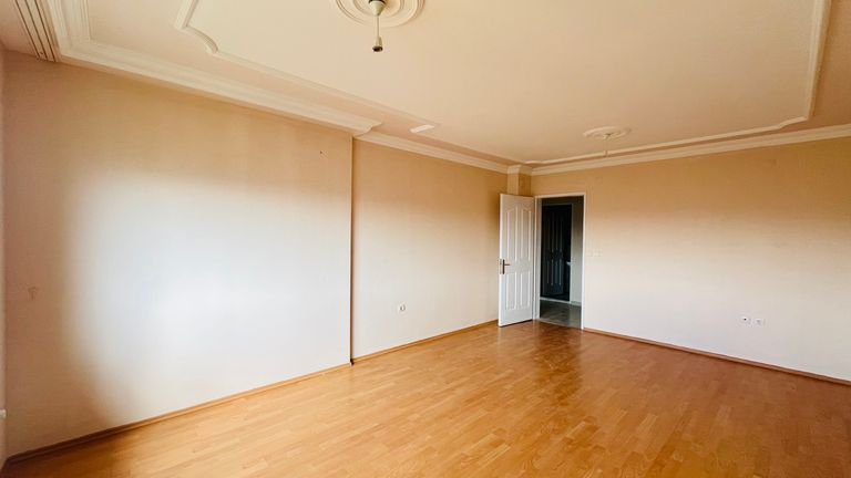 ÖĞRETMEN TOKİLERİNDE GÜNEY CEPHE 3+1 KİRALIK DAİRE