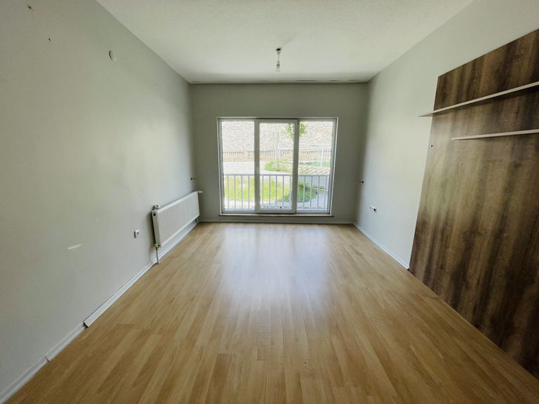 DORA'DAN ÜÇLÜ AFET BLOKLARINDA SATILIK 2+1 DAİRE