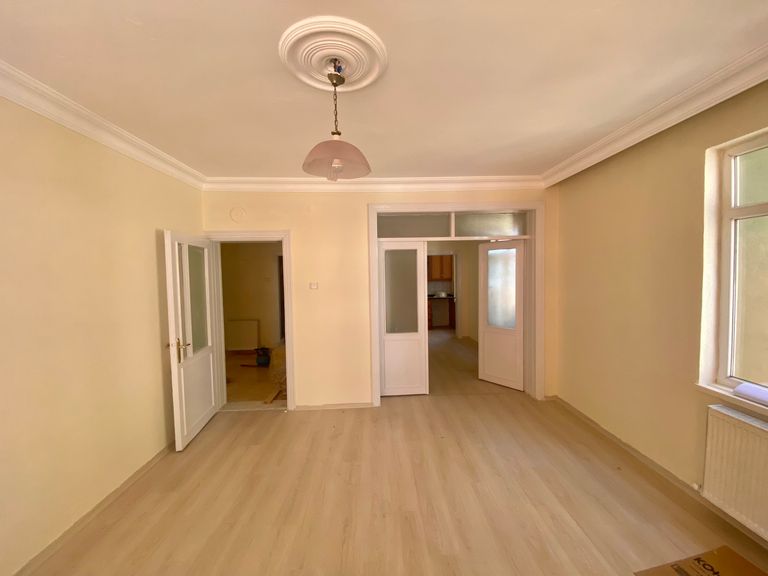 DORA'DAN FEVZİ ÇAKMAK MAHALLESİNDE 2+1 KİRALIK DAİRE