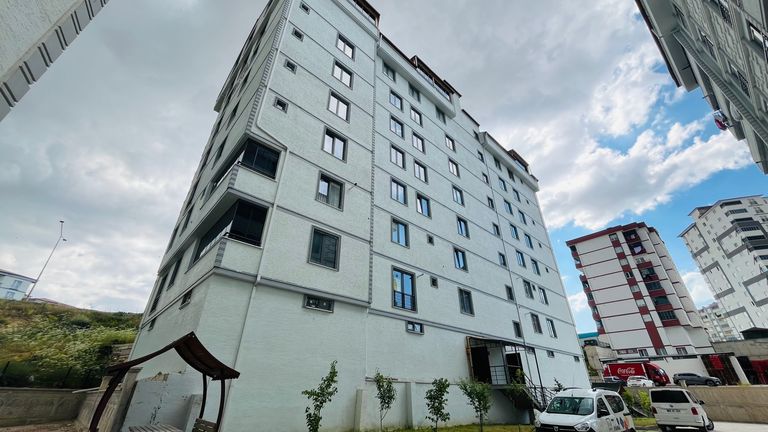 MEVA YAPI'DA SİTE İÇERİSİNDE GENİŞ VE MODERN 2+1 KİRALIK DAİRE