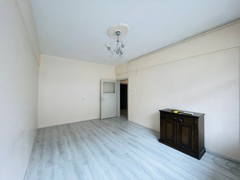 ÇARŞI MERKEZİNDE FERAH, ULAŞIMI KOLAY, PRESTİJLİ 3+1 KİRALIK DAİRE