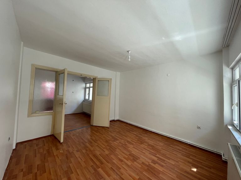 DORADAN KURUMLARA YÜRÜME MESAFİ 2+1 KİRALIK DAİRE