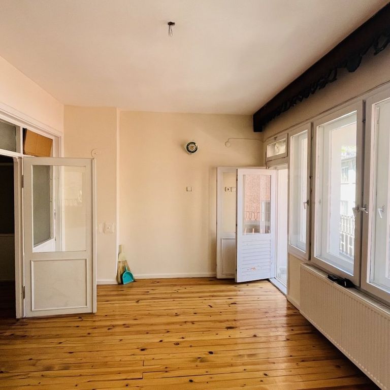 MERKEZİ KONUMDA, FERAH VE KULLANIŞLI 2+1 DAİRE KİRALIK!