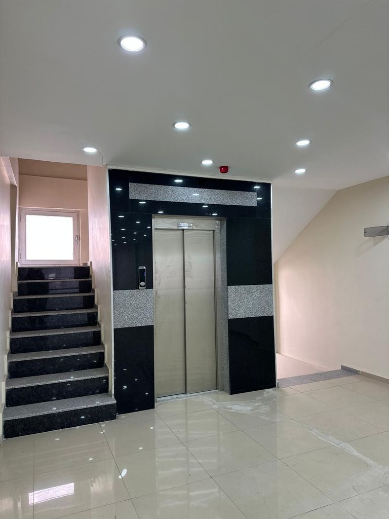 ŞEHİR MERKEZİNDE İŞLEK LOKASYONDA SATILIK İŞ MERKEZİ