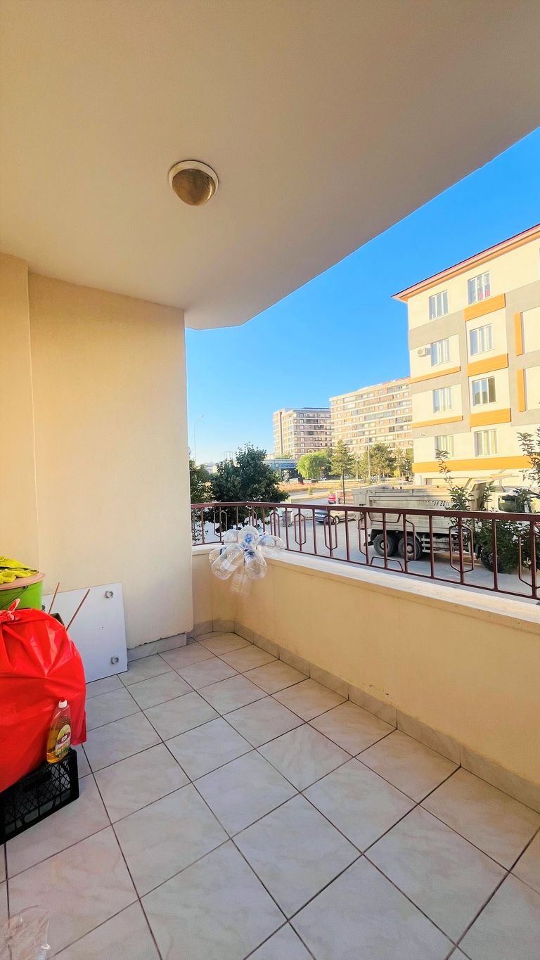GENÇOSMANDA ARA KAT 3+1 SATILIK GENİŞ DAİRE