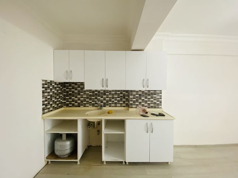 DORA'DAN KAVAKLAR MAHALLESİNDE GENİŞ VE FERAH 4+2 SATILIK DAİRE !