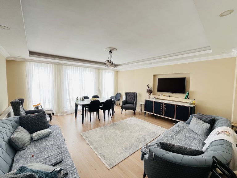 KONUMUYLA KAZANDIRAN GÜN BOYU GÜNEŞ ALAN 3+1 SATILIK DAİRE