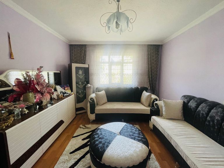DORA'DAN MERKEZİ KONUMDA UYGUN FİYATLI SATILIK 3+1 DAİRE